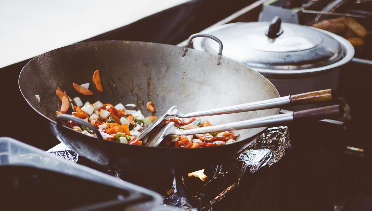 entdecken sie die vielfältigen kochtechniken, die ihre küchenfertigkeiten verbessern und ihre gerichte auf das nächste level bringen. von traditionellen methoden bis zu modernen ansätzen – perfektionieren sie ihr kochen!
